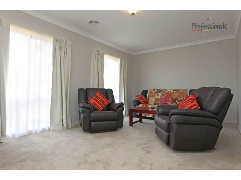 2 Innisbrook Avenue, Wodonga VIC 3690