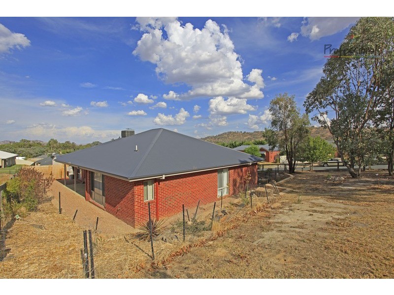 2 Innisbrook Avenue, Wodonga VIC 3690