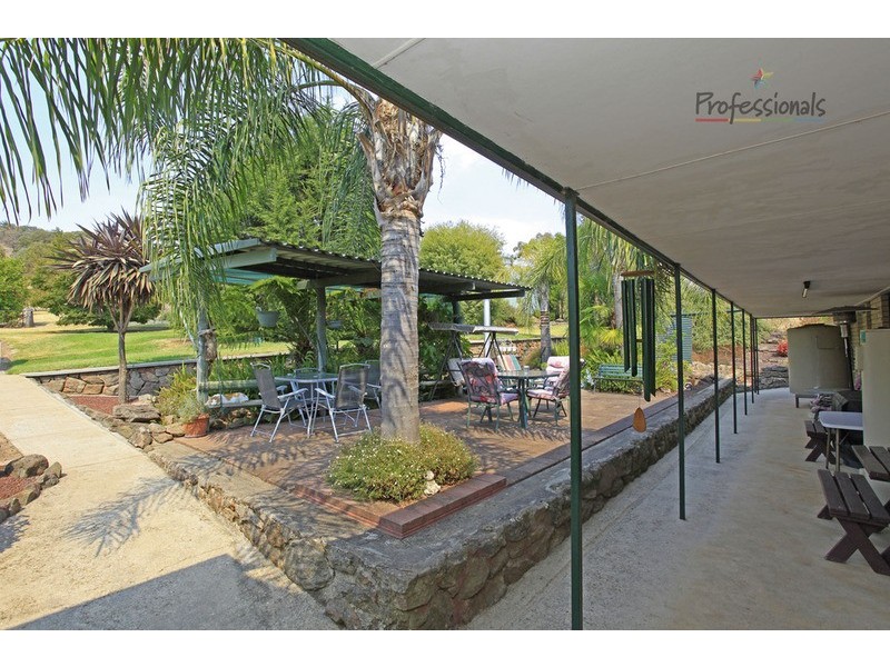 681 Huon Creek  Road, Wodonga VIC 3690