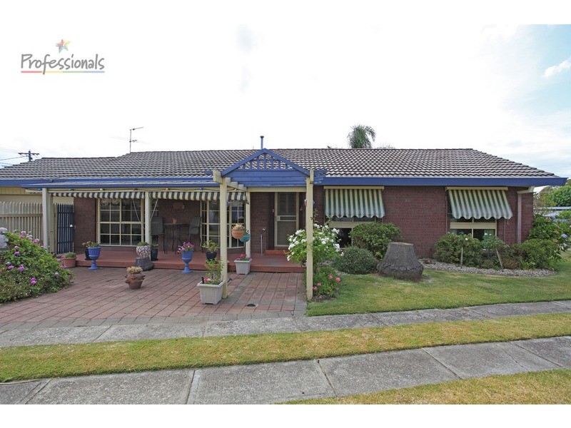 381 Sandrina Drive, Lavington NSW 2641