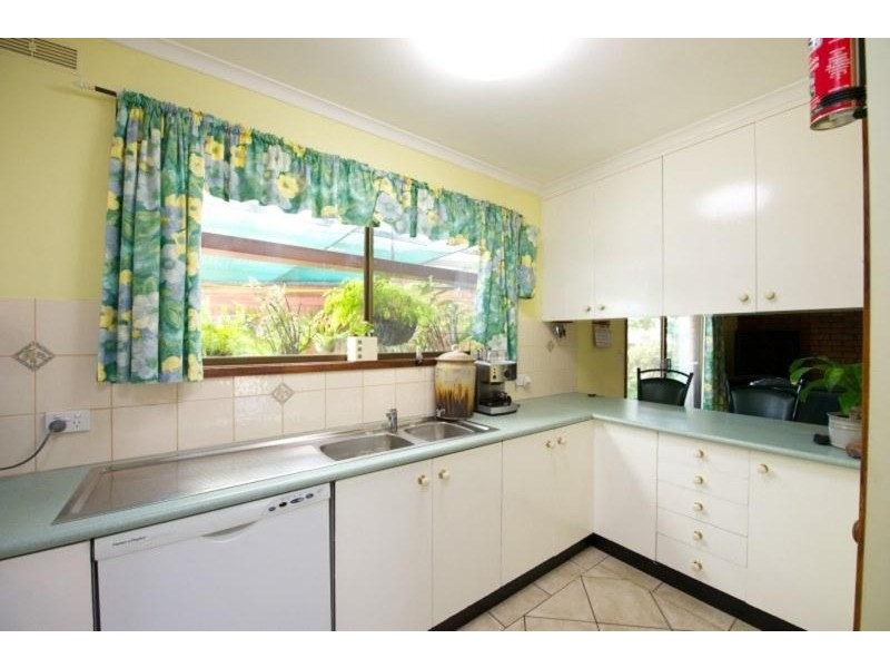 24 Magnolia Crescent, Wodonga VIC 3690