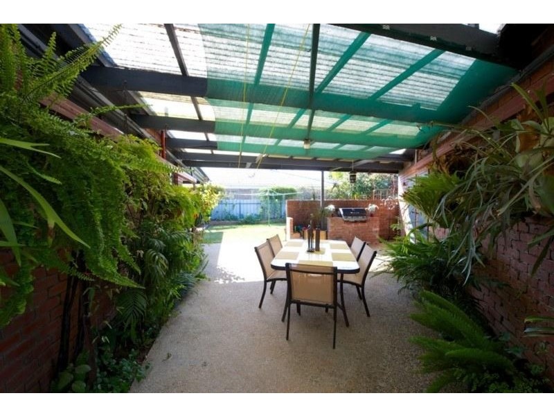 24 Magnolia Crescent, Wodonga VIC 3690