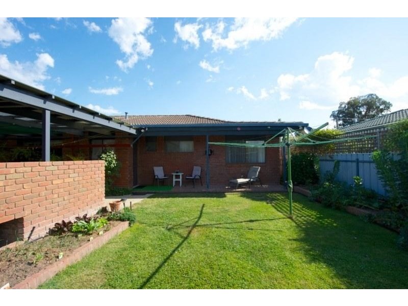 24 Magnolia Crescent, Wodonga VIC 3690