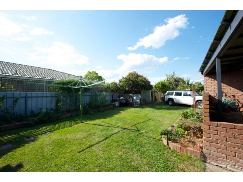 24 Magnolia Crescent, Wodonga VIC 3690