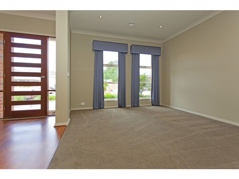 2 Tee Court, Wodonga VIC 3690