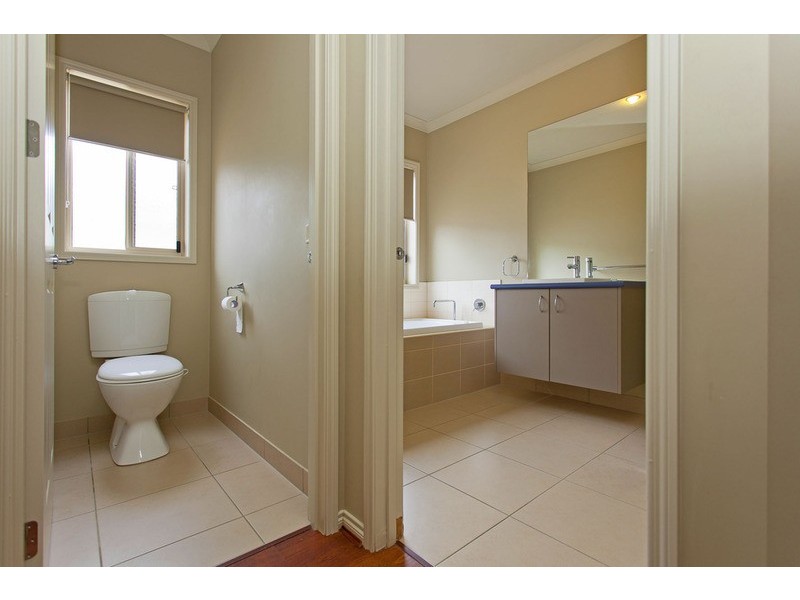 2 Tee Court, Wodonga VIC 3690