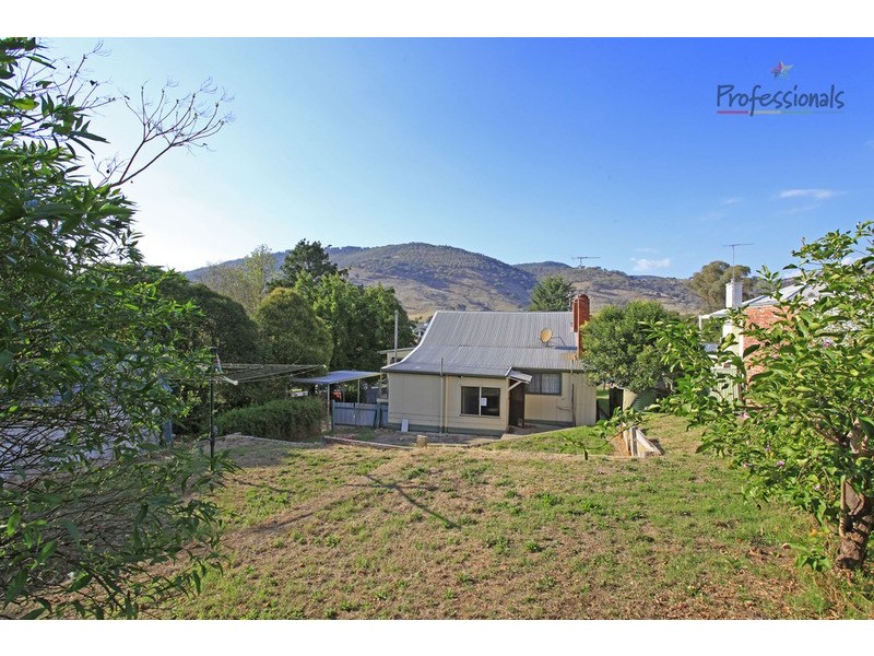 13 Matonga Street, Tallangatta VIC 3700