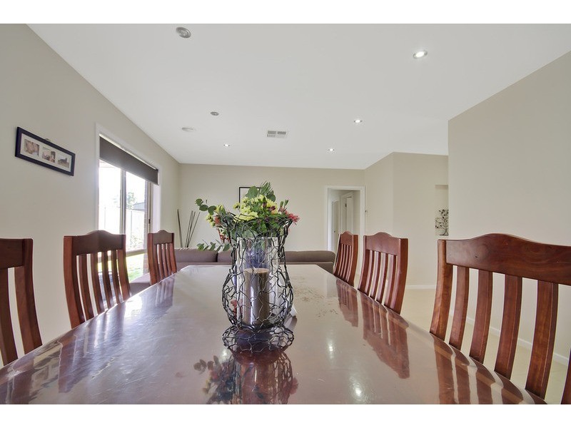 9 Coopers  Road, Wodonga VIC 3690