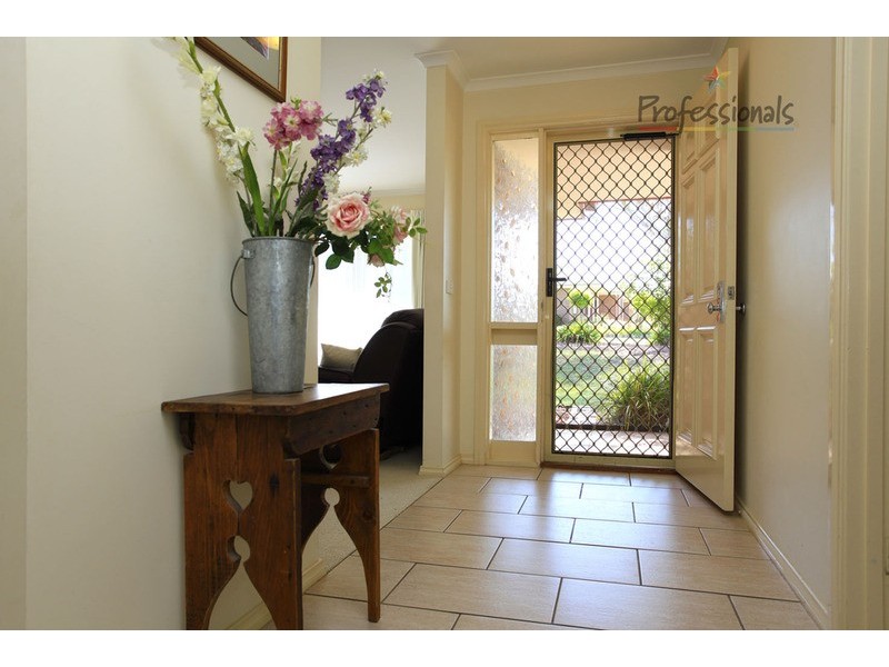 3 Sladen  Court, West Wodonga VIC 3690