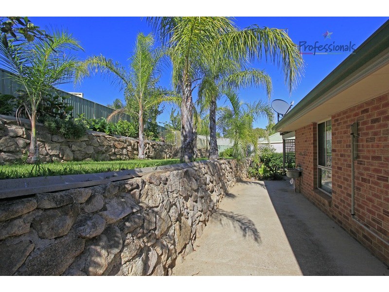 17 Craig  Drive, Bellbridge VIC 3691