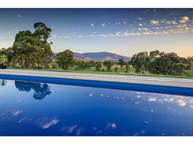 24 Manor Place, Yackandandah VIC 3749