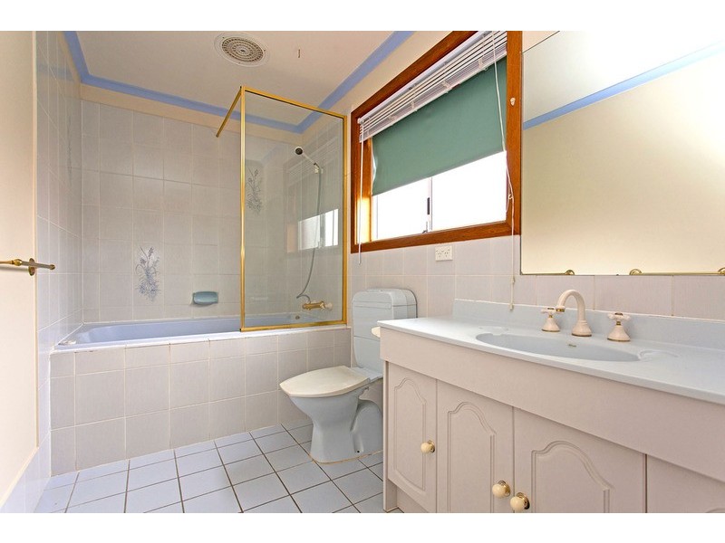 1/4 Holt Place, West Wodonga VIC 3690