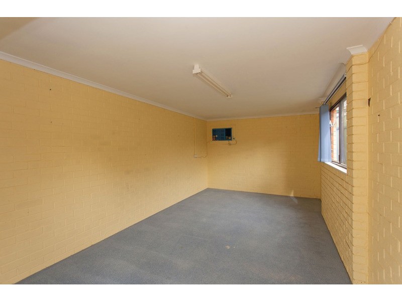 1/4 Holt Place, West Wodonga VIC 3690