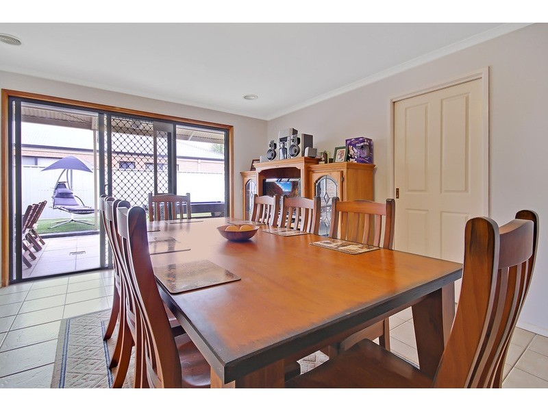 88 Nightingale Avenue, Wodonga VIC 3690