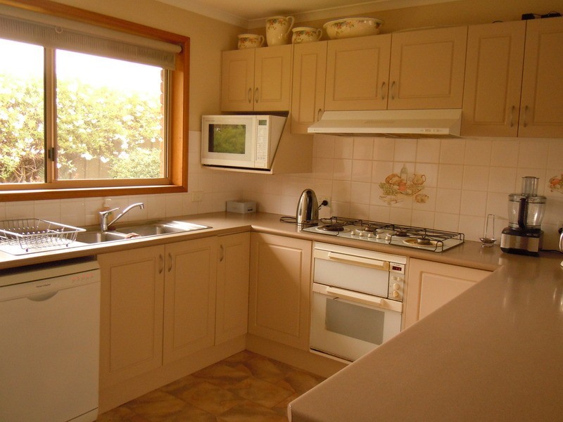 4 Canary Court, Wodonga VIC 3690