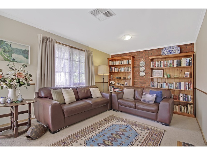 28 McMahon Place, Wodonga VIC 3690