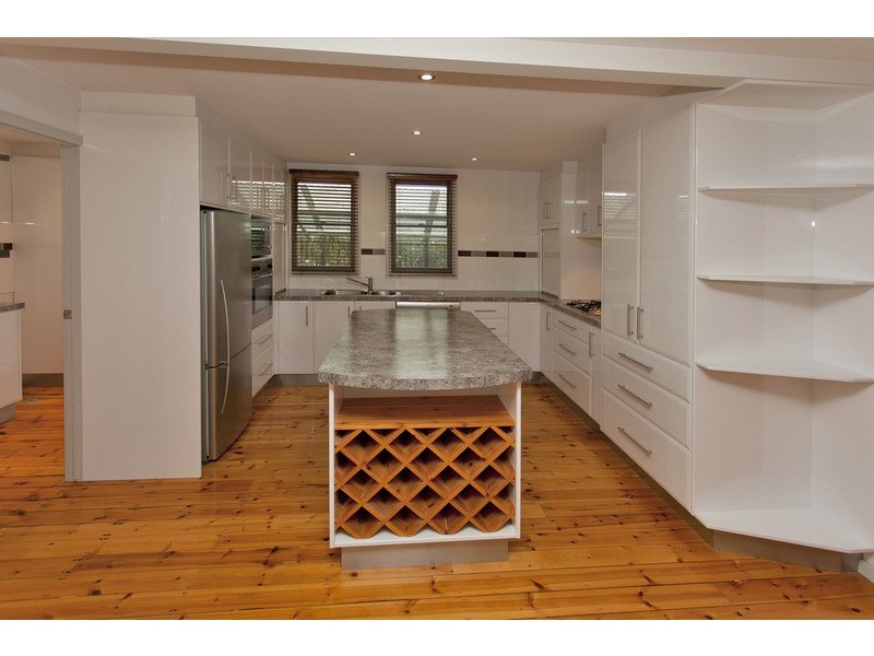 15 Mullins  Road, Killara VIC 3691