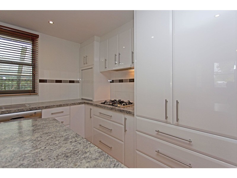 15 Mullins  Road, Killara VIC 3691