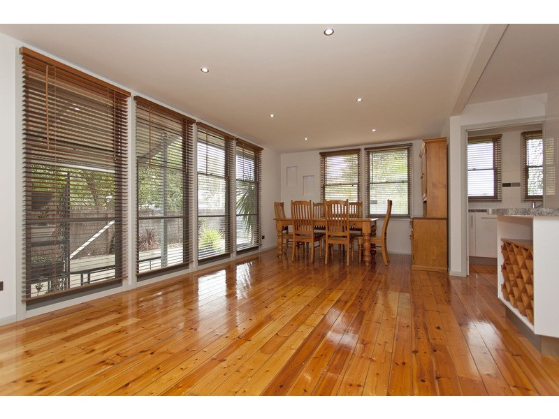 15 Mullins  Road, Killara VIC 3691