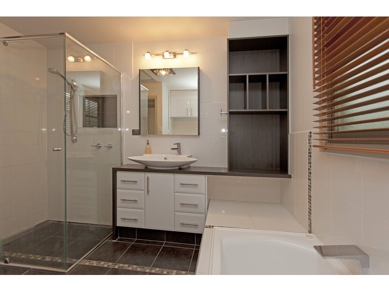 15 Mullins  Road, Killara VIC 3691