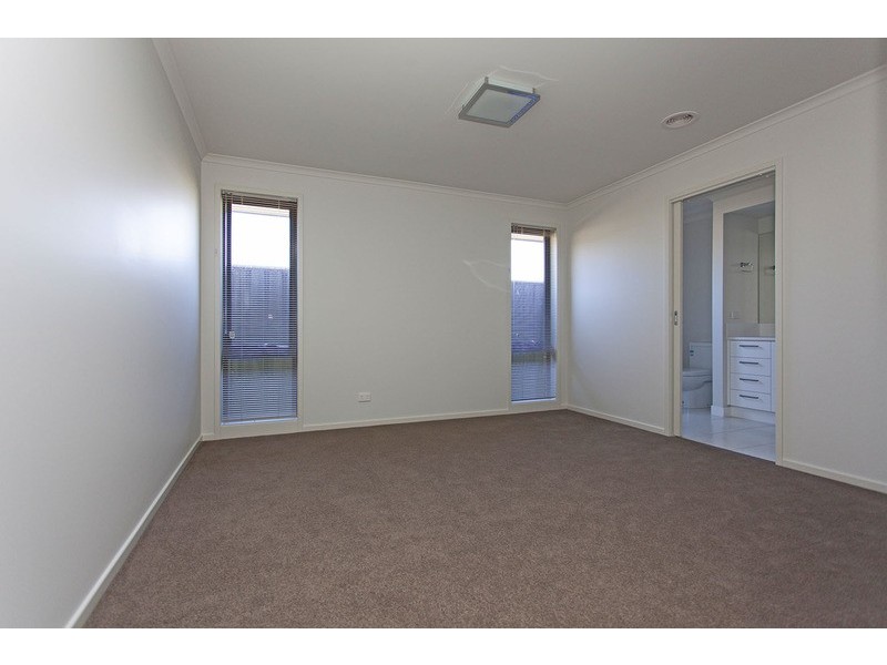 17 Inwood  Close, Wodonga VIC 3690