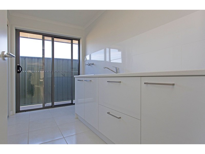 17 Inwood  Close, Wodonga VIC 3690