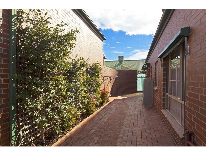 1/4 Central Place, Wodonga VIC 3690