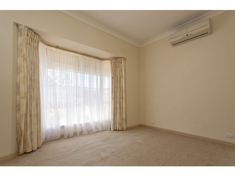 1/4 Central Place, Wodonga VIC 3690