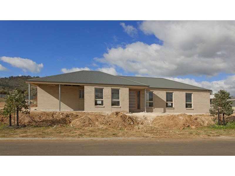 44 Silky Oak Avenue, Wodonga VIC 3690