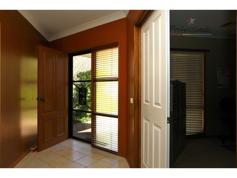 110 Mountford Crescent, East Albury NSW 2640