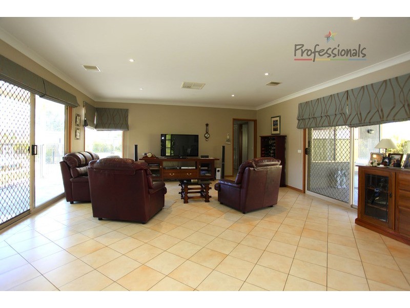 110 Mountford Crescent, East Albury NSW 2640
