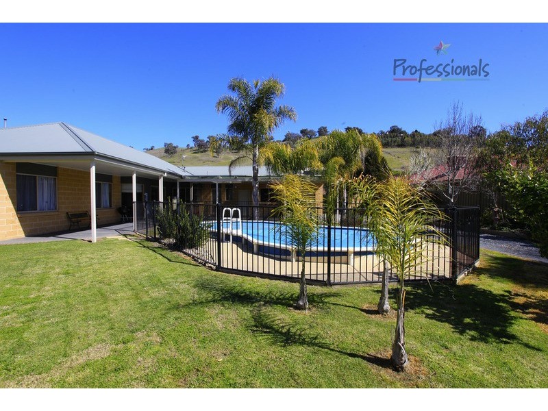 110 Mountford Crescent, East Albury NSW 2640