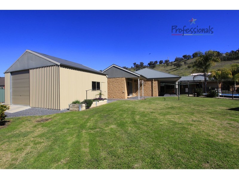 110 Mountford Crescent, East Albury NSW 2640