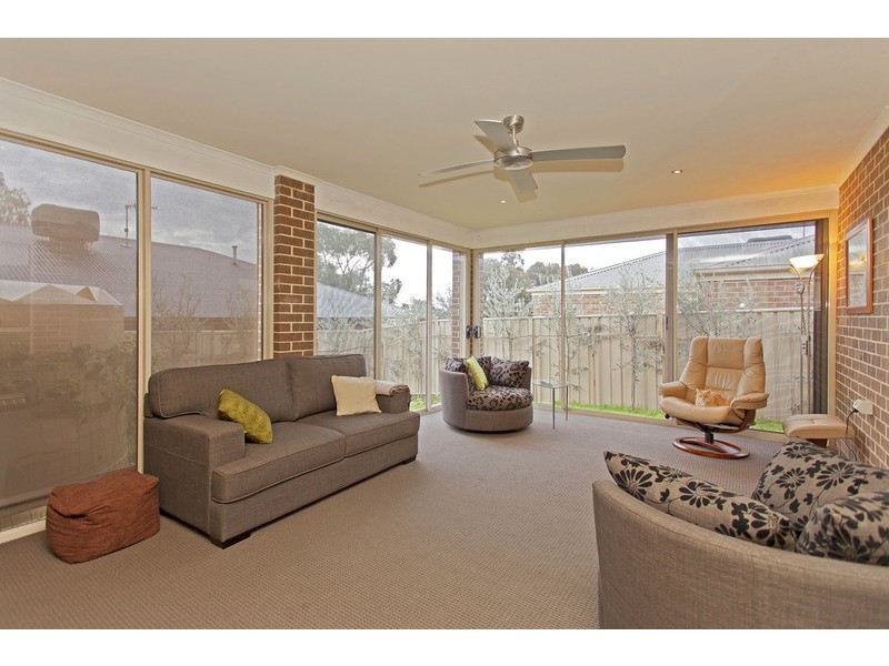 8 Benjamin Boulevard, Tangambalanga VIC 3691