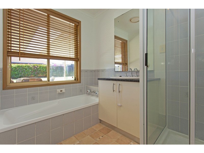 12 Sonia Court, Wodonga VIC 3690