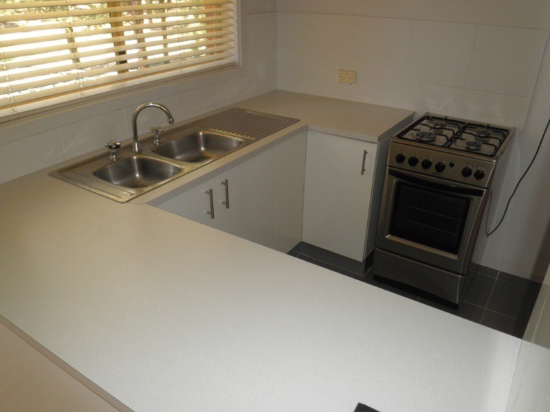 2/17 Eltham Court, Wodonga VIC 3690