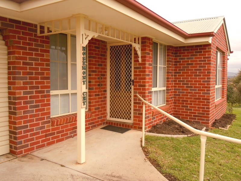 1 Rosemont  Court, Wodonga VIC 3690