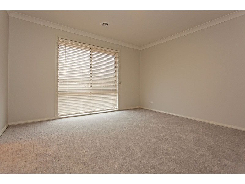 1 McSwiney Court, Leneva VIC 3691