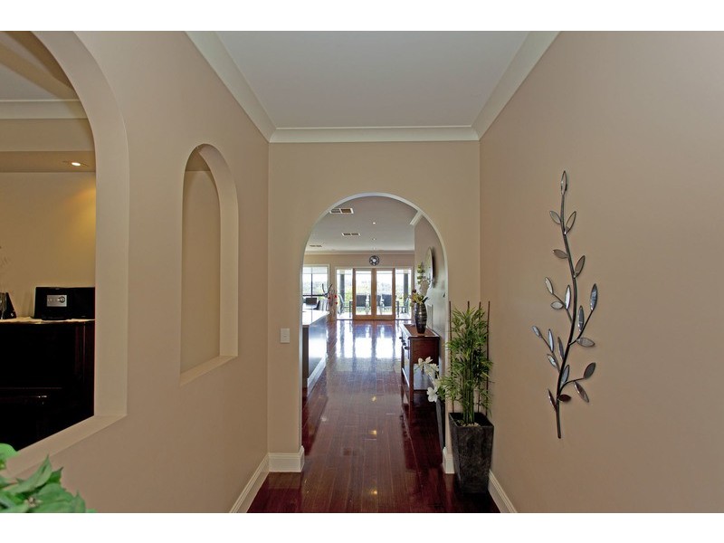 41b Avondale Drive, Wodonga VIC 3690