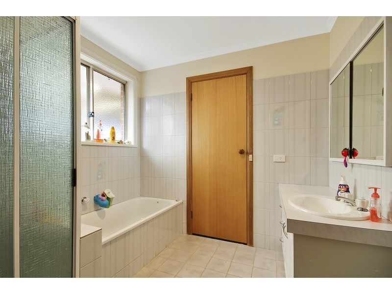 33 Edinburgh Circuit, Wodonga VIC 3690