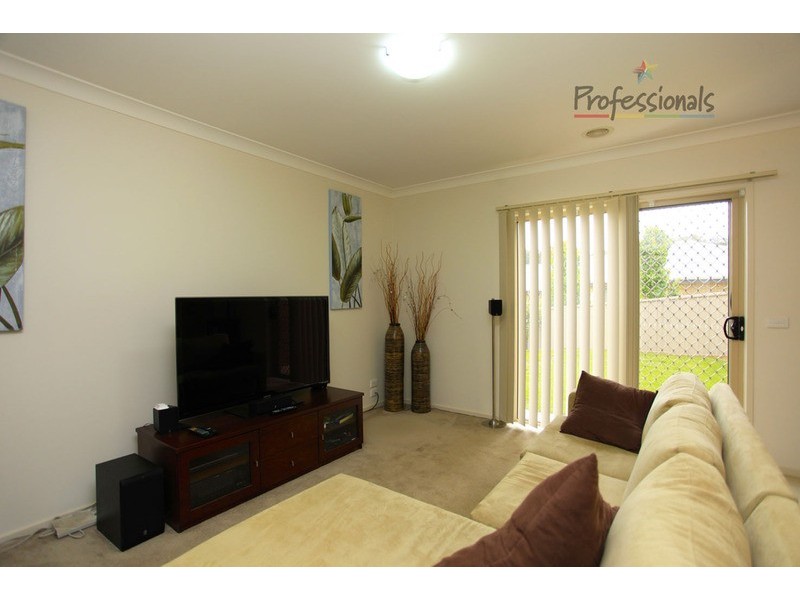 28 Dryandra Way, Thurgoona NSW 2640