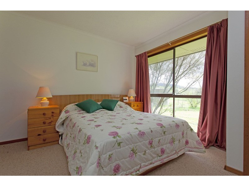 812 Tallangatta Creek  Road, Tallangatta Valley VIC 3701