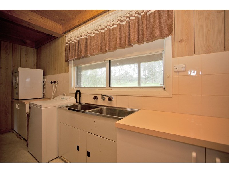 812 Tallangatta Creek  Road, Tallangatta Valley VIC 3701