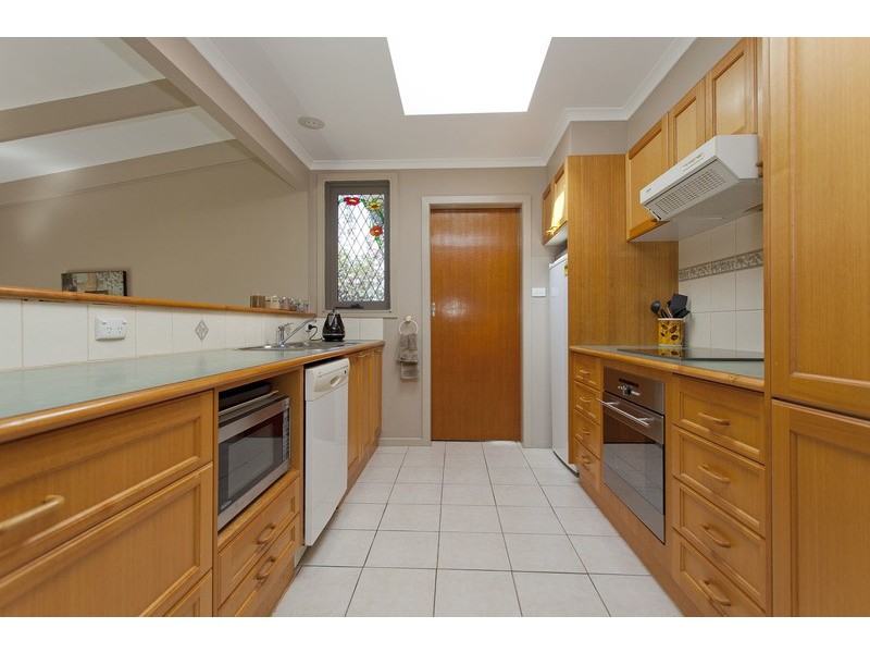 15 Barton Drive, Baranduda VIC 3691