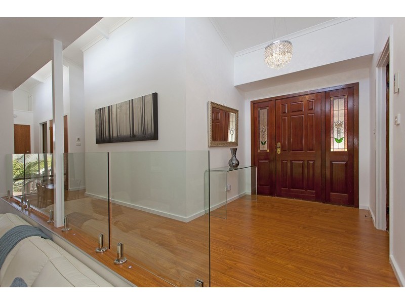 15 Barton Drive, Baranduda VIC 3691