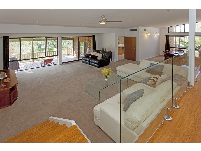 15 Barton Drive, Baranduda VIC 3691