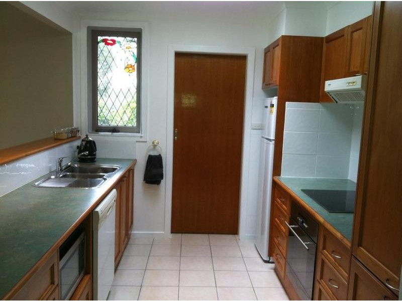 15 Barton Drive, Baranduda VIC 3691