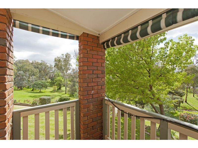 15 Barton Drive, Baranduda VIC 3691