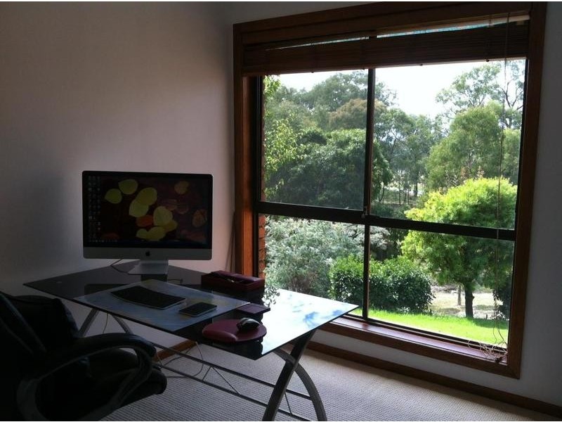 15 Barton Drive, Baranduda VIC 3691