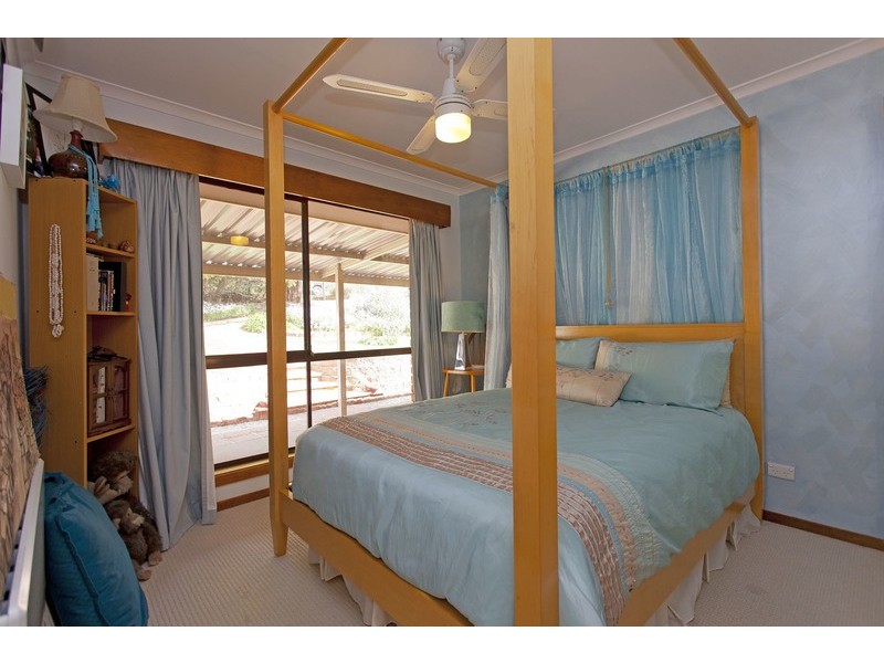 15 Barton Drive, Baranduda VIC 3691